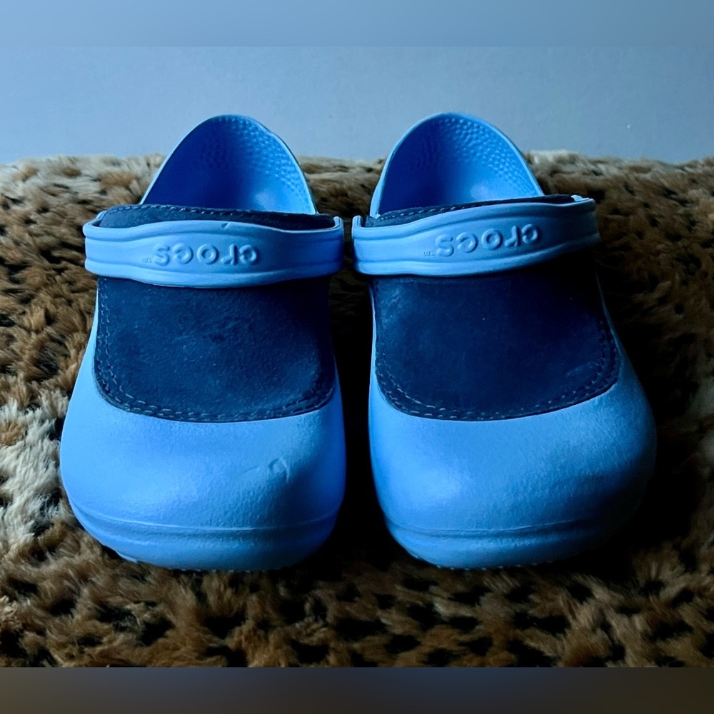 Women’s Blue Mary Jane Crocs – Size 7 - Picture 2 of 10